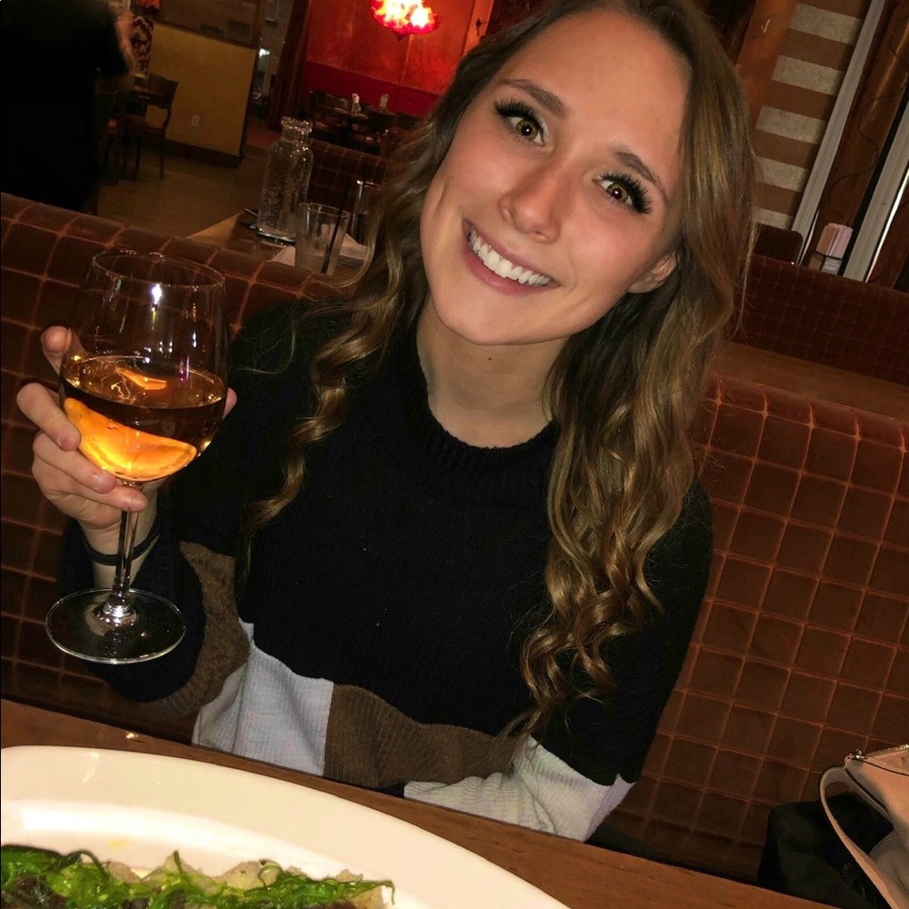 Meet your Posher, Nicole